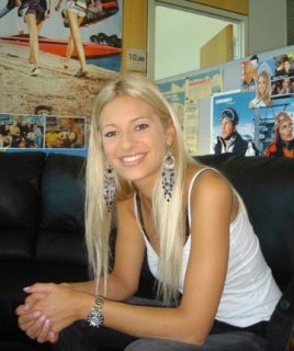 gal  kas  dovanike