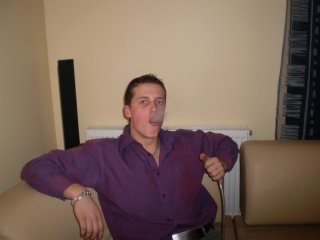Berniukas  iesko  mergytes  :*