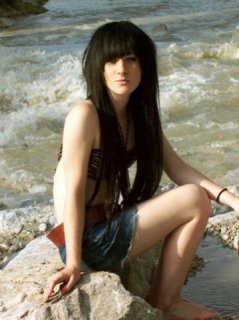 Mai                                                    *