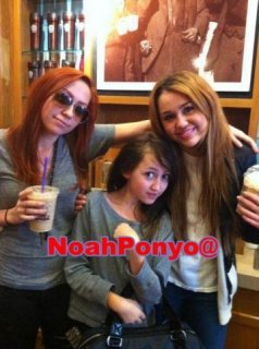 NoAh  CyRuS