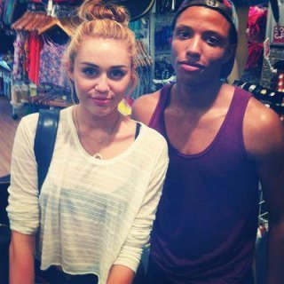 MILEY  RAY.❤