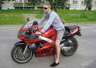 Jungle  boy  tarzan  ;D